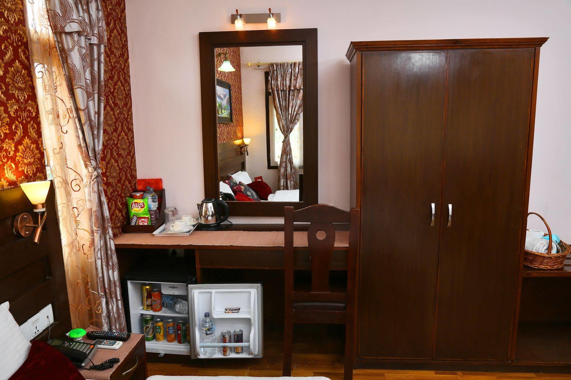 Hotel Bliss International Katmandou Extérieur photo